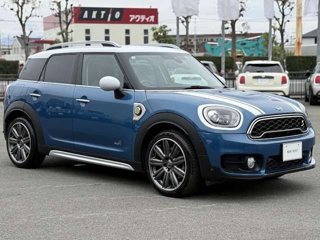BMW MINI COOPER SE CROSSOVER