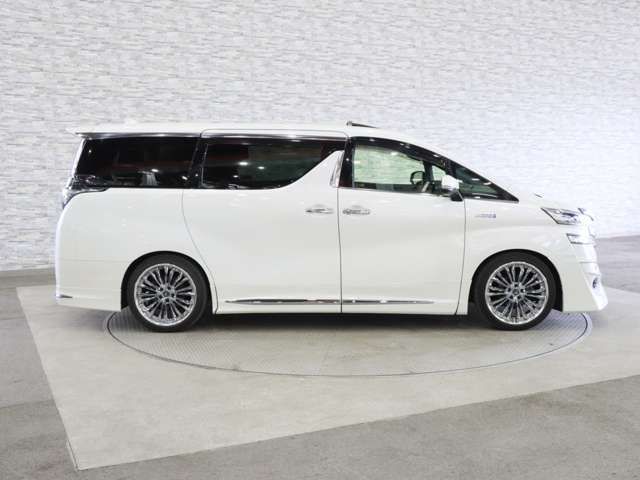 VELLFIRE HYBRID 4WD