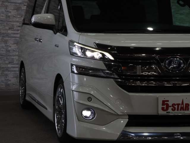 VELLFIRE HYBRID 4WD