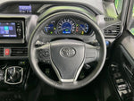 VOXY HYBRID