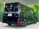 VOXY HYBRID