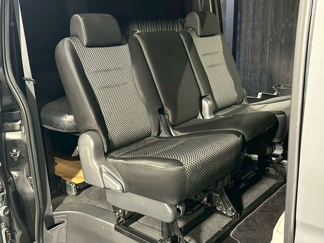 HIACE van 2WD
