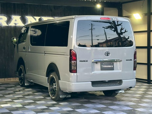 HIACE van 2WD