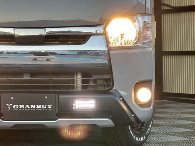 HIACE van 2WD