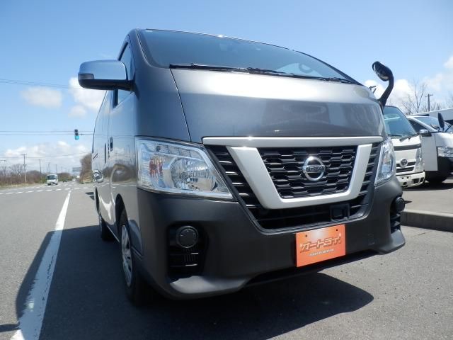 NV350 CARAVAN 4WD