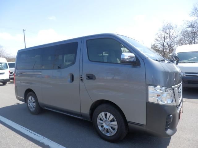 NV350 CARAVAN 4WD