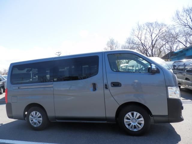NV350 CARAVAN 4WD