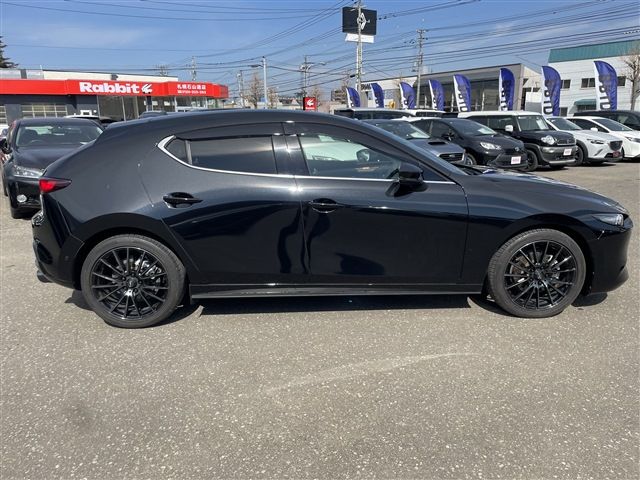 MAZDA3 FASTBACK