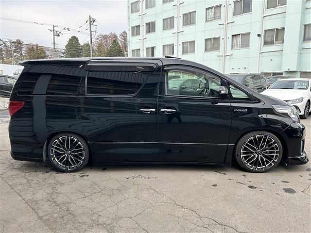 ALPHARD hybrid 4WD