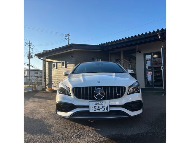 MERCEDES AMG CLA Shooting Brake