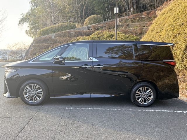 ALPHARD hybrid