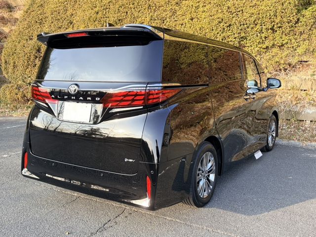 ALPHARD hybrid