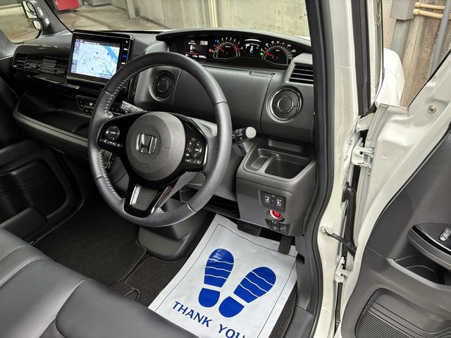 N-BOX CUSTOM