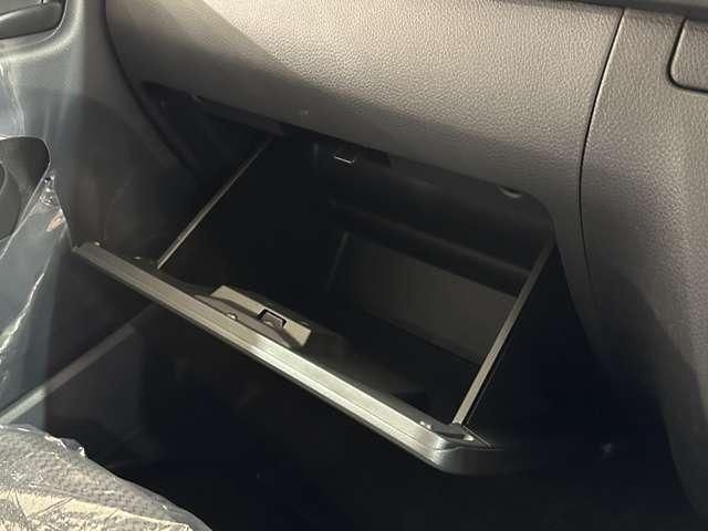 CARAVAN van 2WD