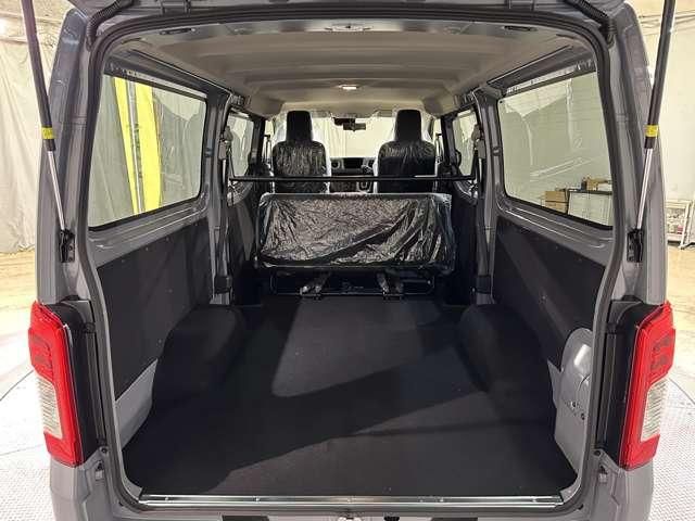 CARAVAN van 2WD