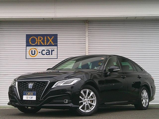 CROWN sedan hybrid 4WD