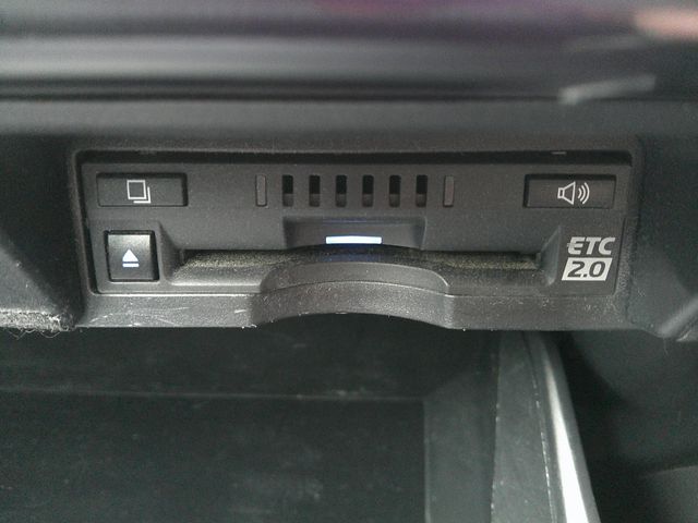 CROWN sedan hybrid 4WD