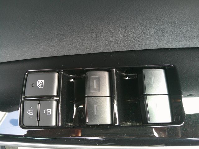 CROWN sedan hybrid 4WD