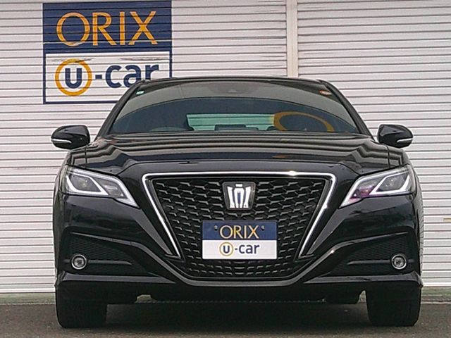 CROWN sedan hybrid 4WD