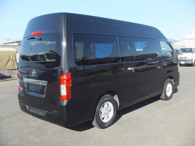 NV350 CARAVAN 4WD