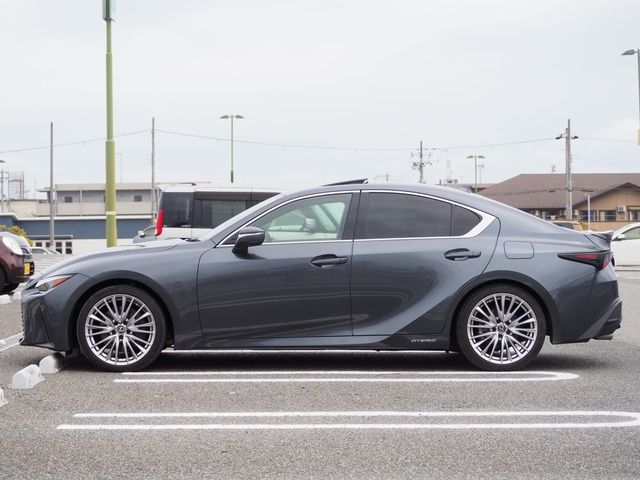 LEXUS IS300h