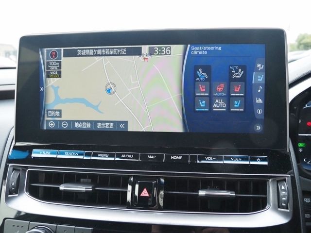 CROWN sedan hybrid 4WD