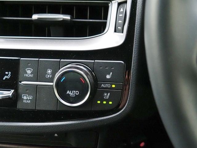 CROWN sedan hybrid 4WD