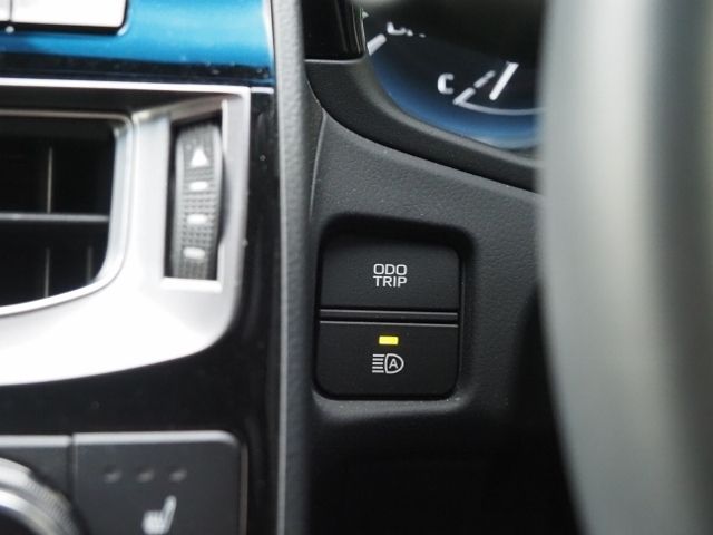 CROWN sedan hybrid 4WD