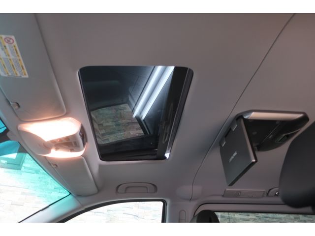 MERCEDES BENZ V class