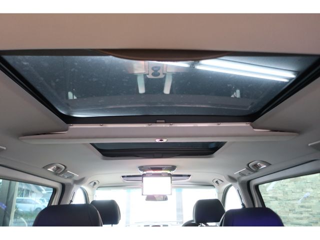 MERCEDES BENZ V class