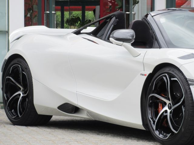 McLaren 750S Spider