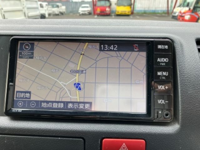 HIACE COMMUTER