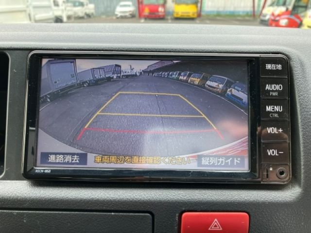 HIACE COMMUTER