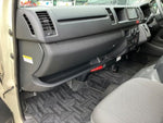 HIACE COMMUTER