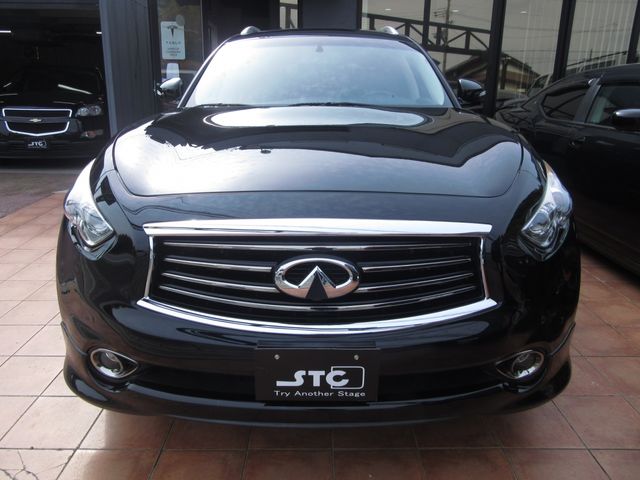 INFINITY FX35 4WD