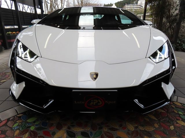 LAMBORGHINI HURACAN