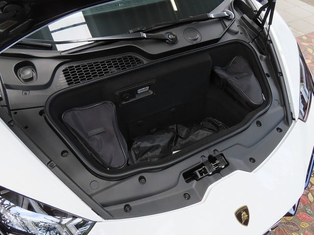LAMBORGHINI HURACAN