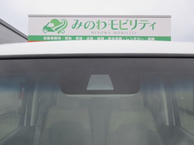 N BOX