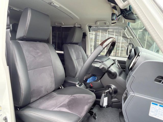 LANDCRUISER 70