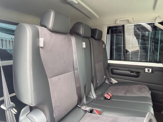 LANDCRUISER 70