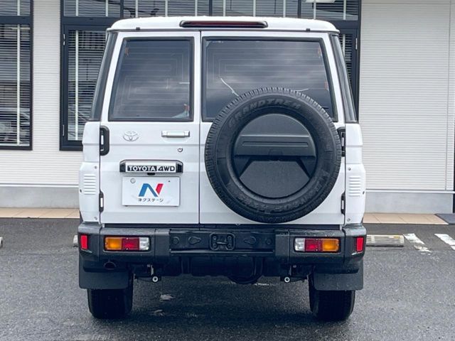 LANDCRUISER 70