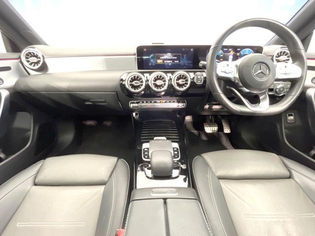 MERCEDES BENZ CLA class