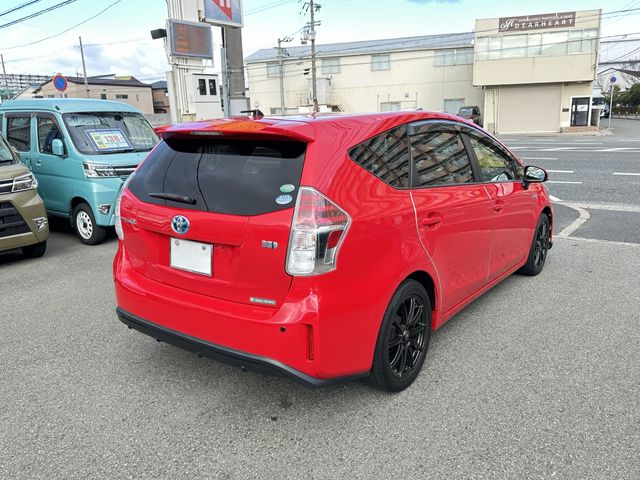 PRIUS Alpha