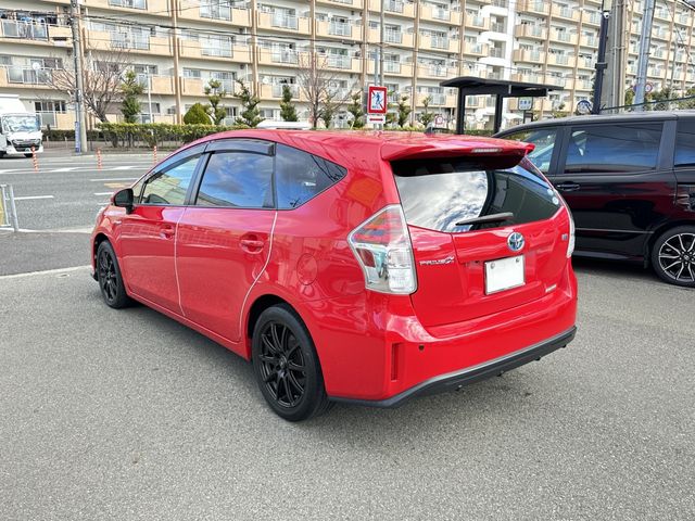 PRIUS Alpha
