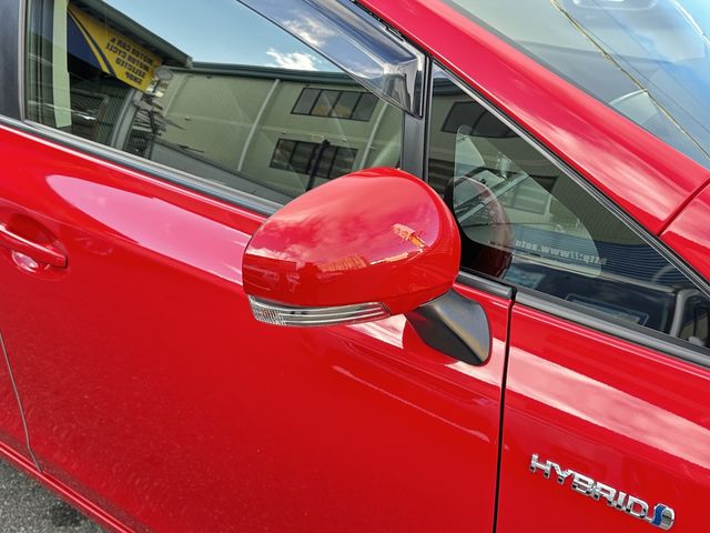 PRIUS Alpha