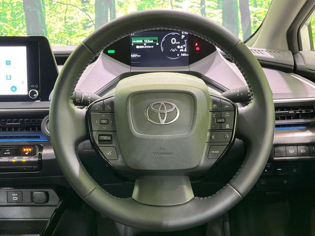 PRIUS 4WD