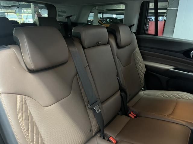 JEEP COMMANDER