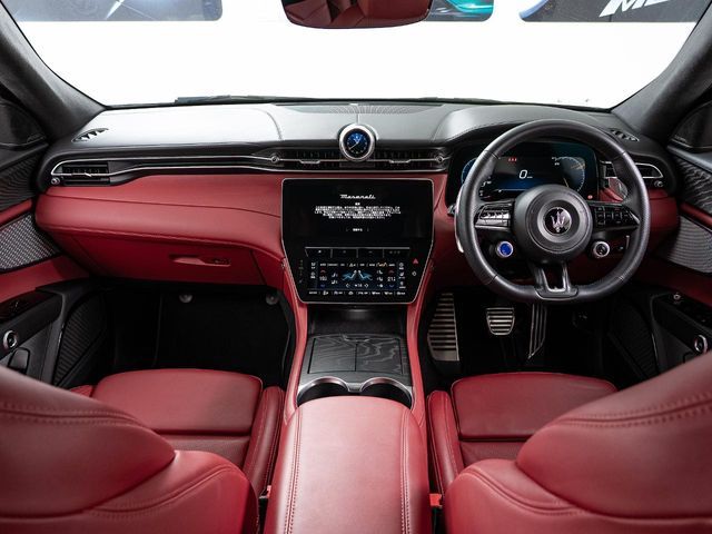 MASERATI Grecale