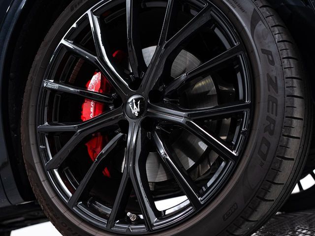MASERATI Grecale