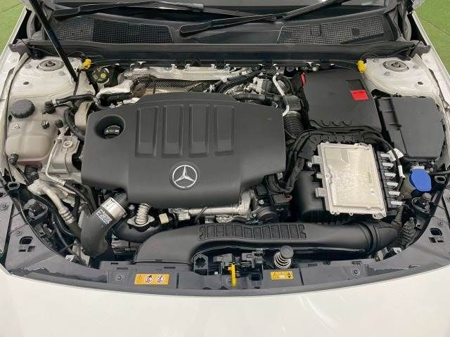 MERCEDES BENZ CLA class